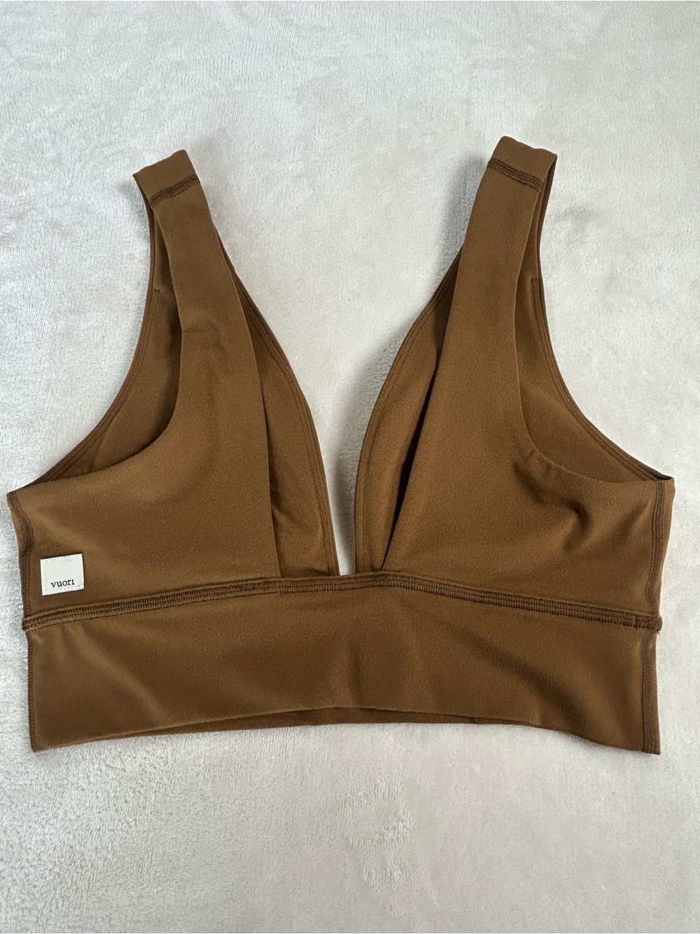Vuori All The Feels Triangle Bra Rum Women’s Size M - Picture 6 of 16